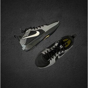 ✔️ New✔️ NIKE Sabrina 2 GS Mirrored